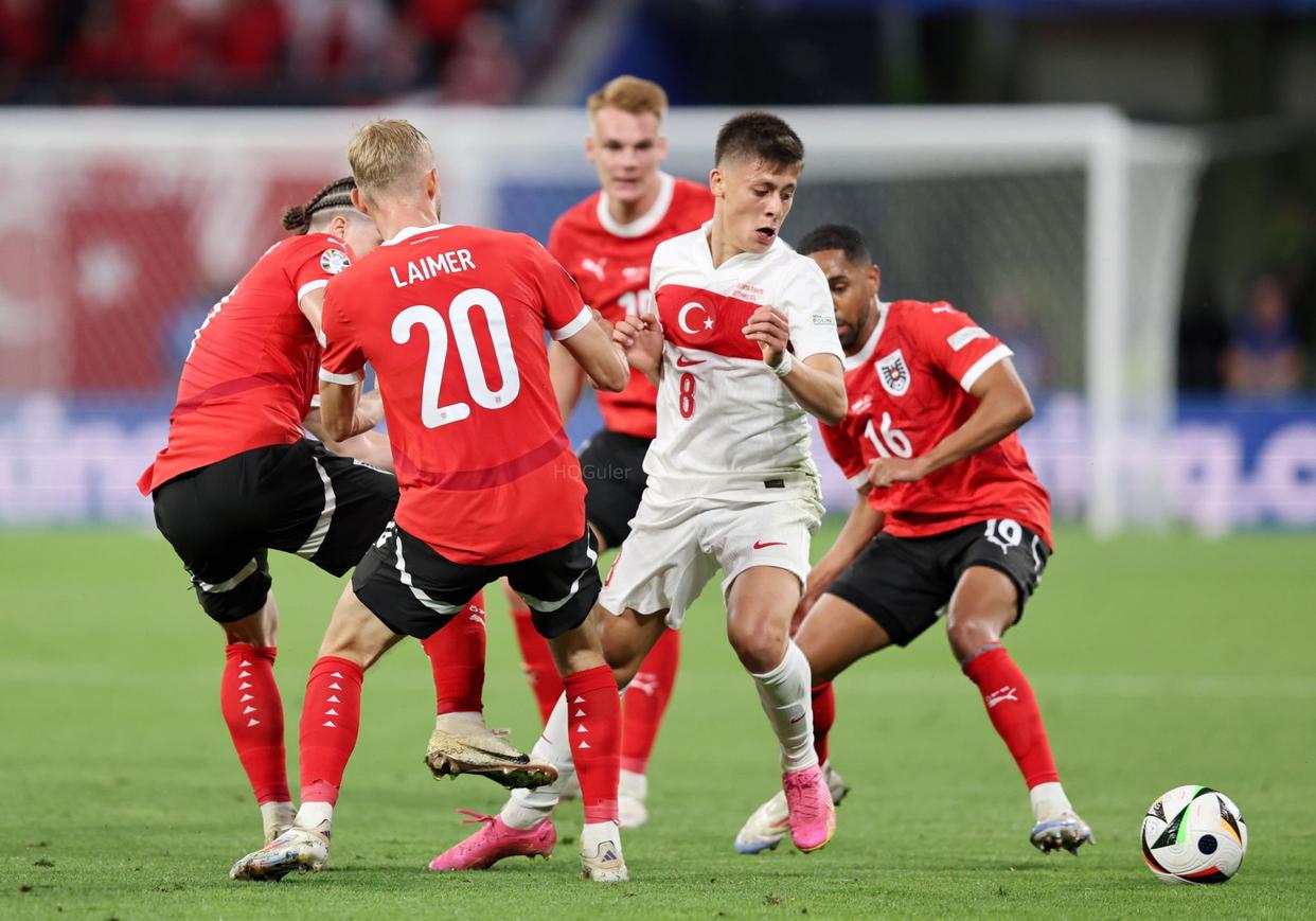 奥地利队在比赛中展现出色实力，雄心勃勃的简单介绍