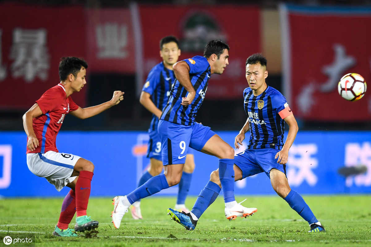 河南建业客场大胜江苏苏宁，喜迎连胜的简单介绍