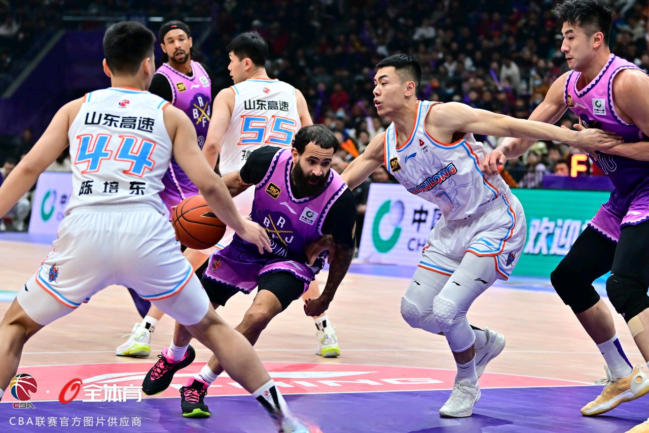 CBA新赛季精彩即将上演，球队备战展现实力