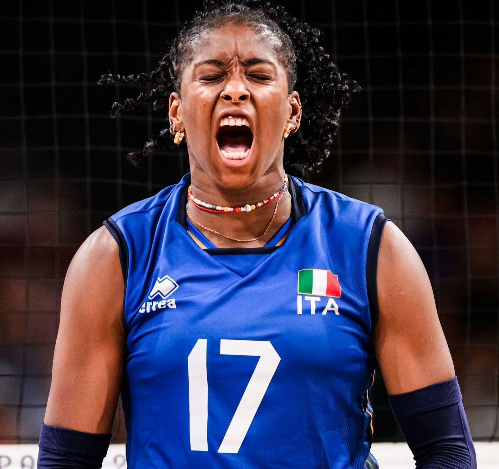 意大利足球女队实力不减，轻松进决赛