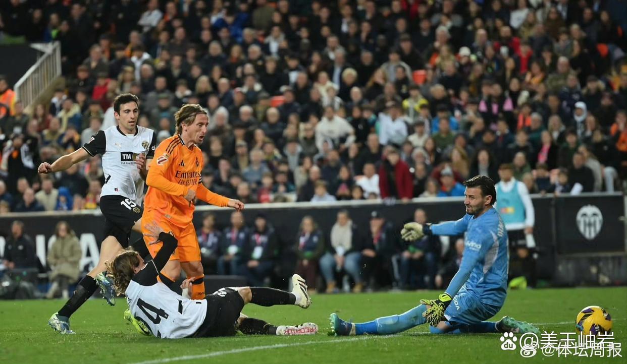 皇马攻击群火力全开，连续进球的简单介绍