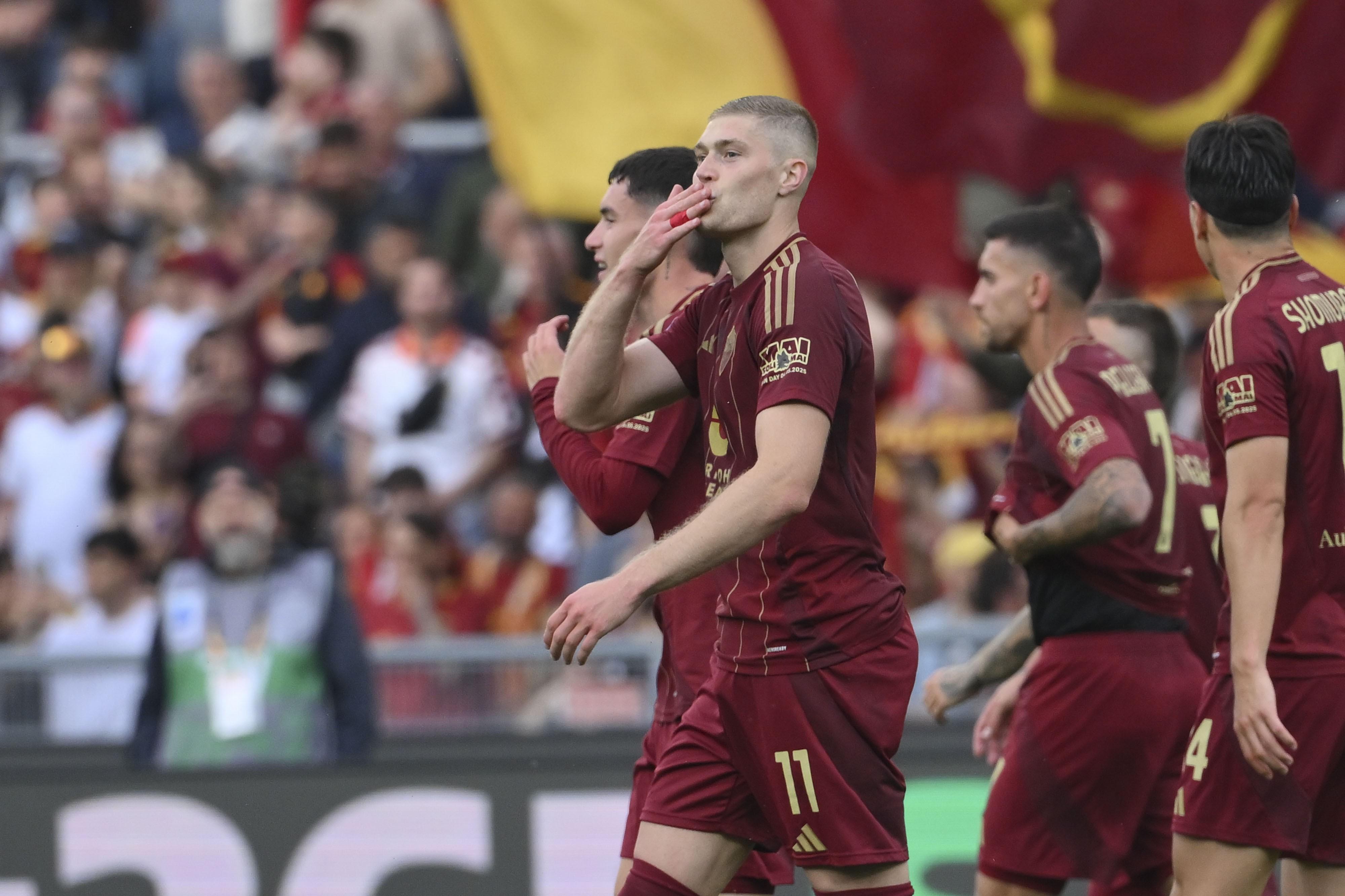 包含罗马主场失利，遭遇联赛三连败的词条