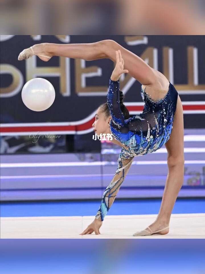 追求完美！体操运动员完成绝妙动作的简单介绍